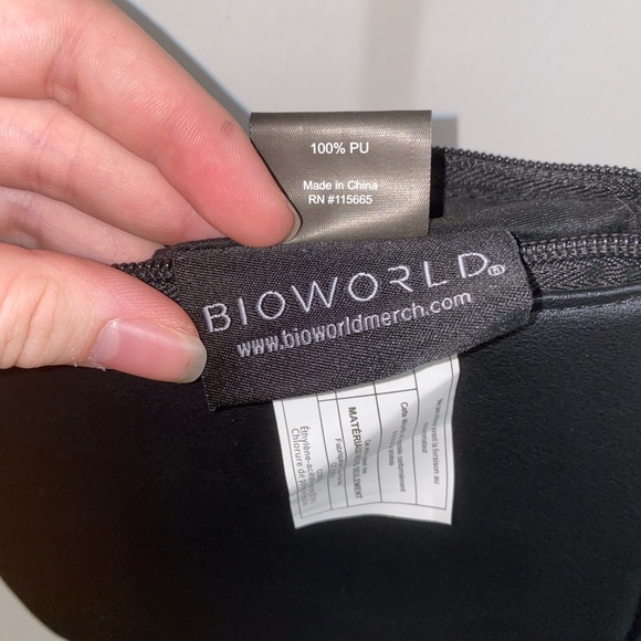 New! Naruto Shippuden Clouds Crossbody Bag - Picture 2 of 4